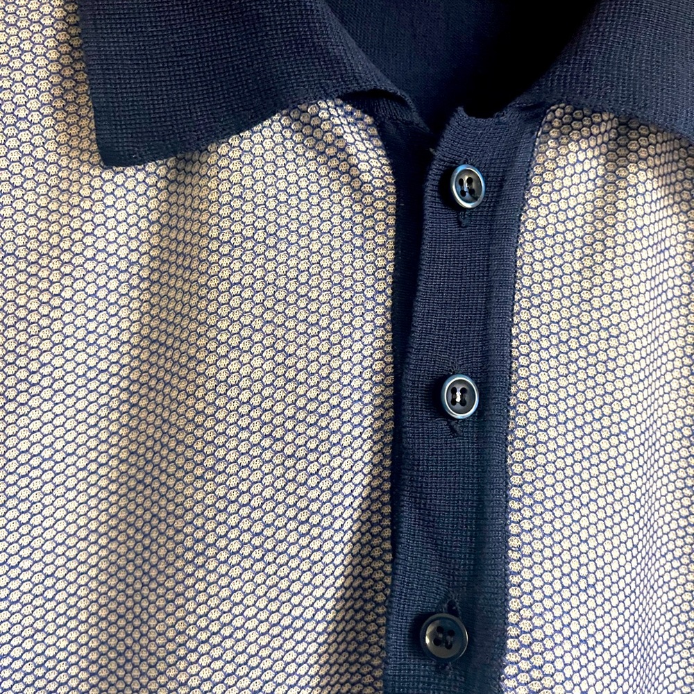 Fine knit shirt. Made in Italy!